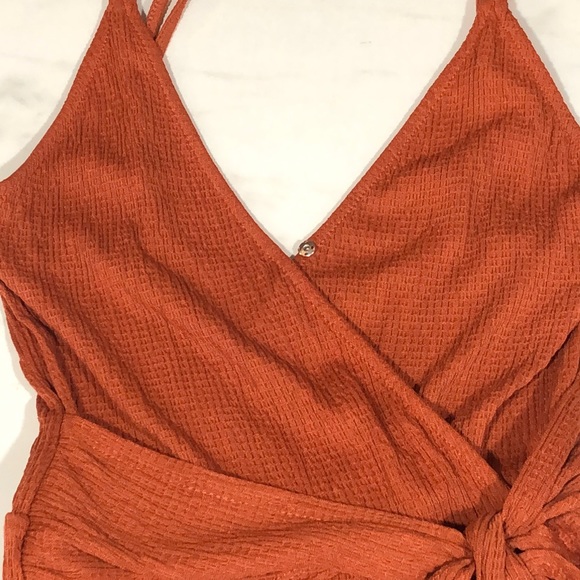 Romper - Picture 2 of 4